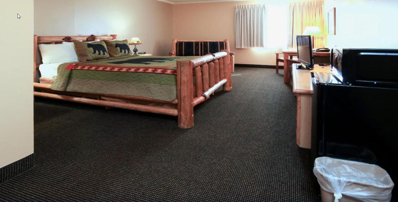 Yellowstonepark Inn&Suites Livingston Bagian luar foto